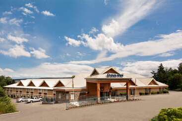 هتل Days Inn By Wyndham Nanaimo