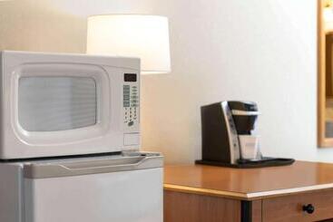 هتل Days Inn By Wyndham Nanaimo