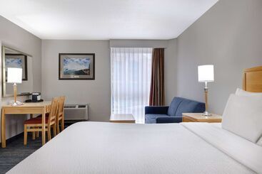 هتل Days Inn By Wyndham Niagara Falls Near The Falls