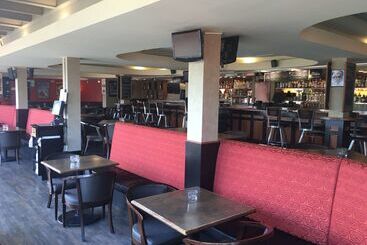 ホテル Days Inn By Wyndham Victoria On The Harbour