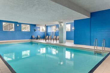 ホテル Days Inn By Wyndham Victoria Uptown