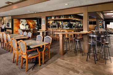 ホテル Days Inn By Wyndham Victoria Uptown