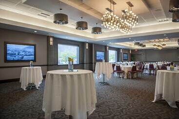 Delta Hotels By Marriott Kamloops