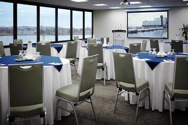 Delta Hotels By Marriott Kingston Waterfront