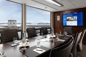 Delta Hotels By Marriott Kingston Waterfront