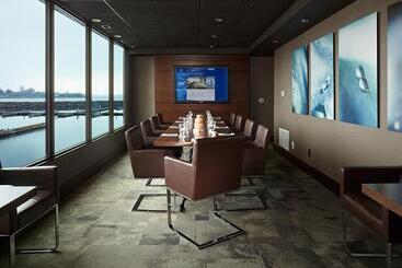 Delta Hotels By Marriott Kingston Waterfront