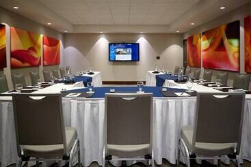 Delta Hotels By Marriott Kingston Waterfront