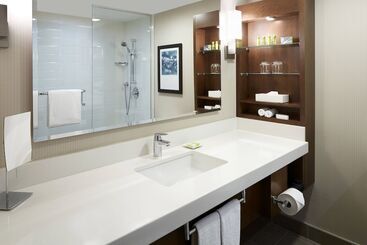 Delta Hotels By Marriott Kingston Waterfront
