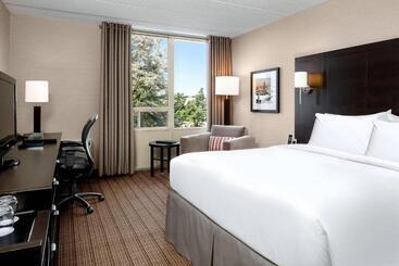 Delta Hotels By Marriott Sault Ste. Marie Waterfront