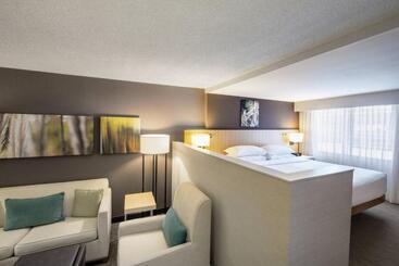 Delta Hotels By Marriott Winnipeg