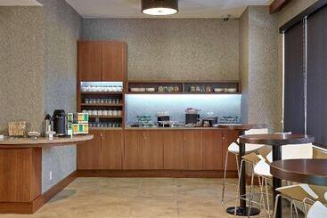 Doubletree By Hilton Hotel & Conference Centre Regina