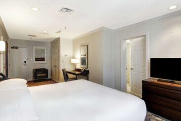 Doubletree By Hilton Hotel Toronto Downtown