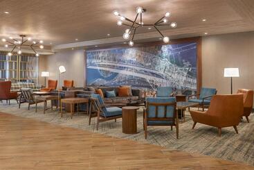 هتل Four Points By Sheraton Point Edward Sarnia