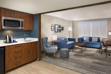 هتل Four Points By Sheraton Point Edward Sarnia
