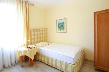 Отель Garni Golf