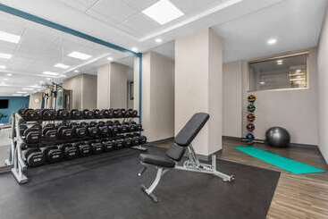 هتل Hampton Inn & Suites By Hilton Toronto Downtown