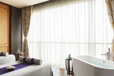هتل Sentido Heritance Negombo