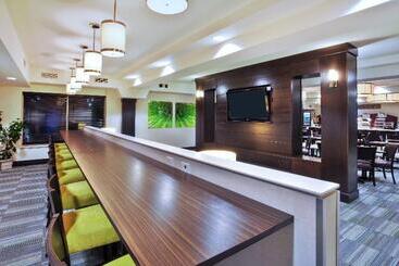 هتل Holiday Inn Express Sault Ste. Marie, An Ihg