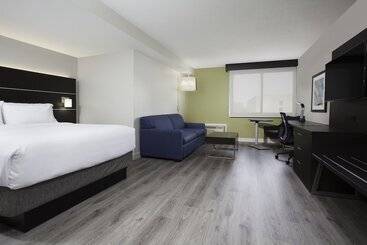 בית מלון כפרי Holiday Inn Express & Suites Mississauga Toronto Southwest, An Ihg