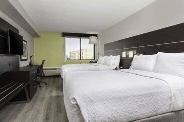 בית מלון כפרי Holiday Inn Express & Suites Mississauga Toronto Southwest, An Ihg