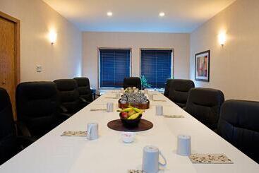 هتل Holiday Inn Express & Suites Regina South, An Ihg