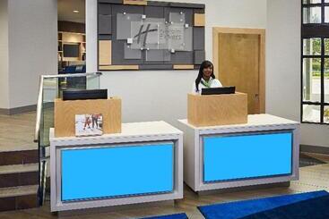هتل Holiday Inn Express Windsor Waterfront, An Ihg