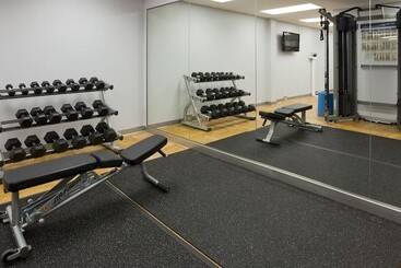 هتل Holiday Inn Winnipeg Airport West, An Ihg