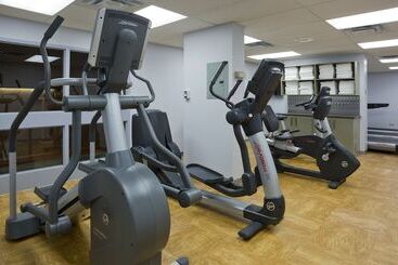 هتل Holiday Inn Winnipeg   Airport West, An Ihg