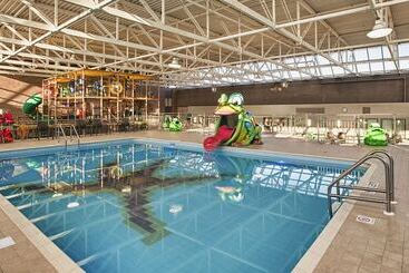 هتل Holiday Inn Winnipeg   Airport West, An Ihg