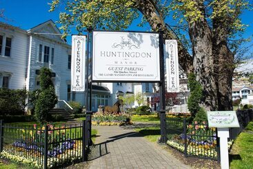 Huntingdon Hotel And Suites