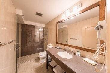 هتل Keltic Lodge At The Highlands