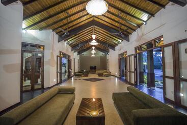 هتل Kithala Resort Thema Collection