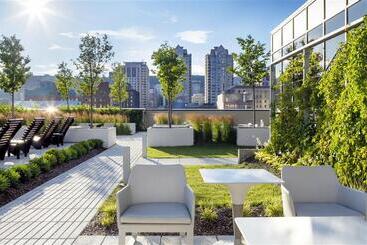 בית מלון כפרי Le Centre Sheraton Montreal