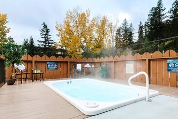 هتل Lobstick Lodge