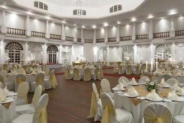 هتل Mount Lavinia