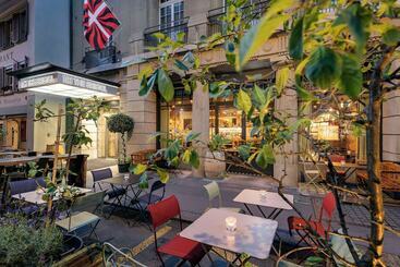 ホテル NH Bern The Bristol