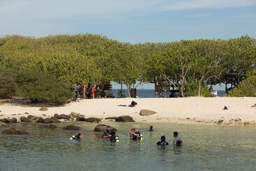 هتل Nilaveli Beach