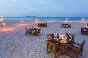 هتل Nilaveli Beach