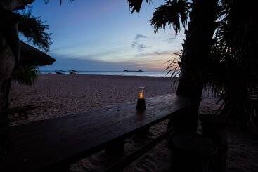 هتل Nilaveli Beach