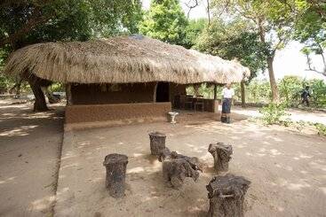 هتل Nilaveli Beach