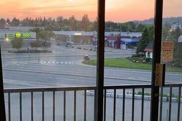 هتل North Star Inn & Suites