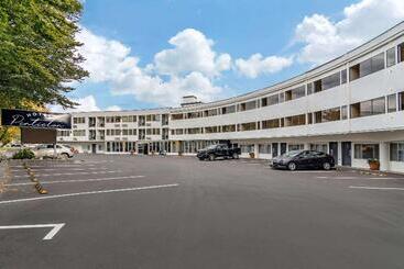 هتل Penticton, Independent