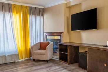 هتل Quality Inn & Suites