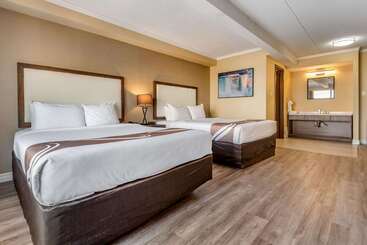 هتل Quality Inn & Suites
