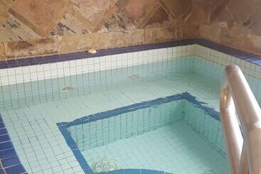 هتل Quality Inn & Suites