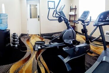 هتل Quality Inn & Suites