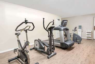 هتل Ramada By Wyndham London