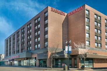 هتل Ramada Plaza By Wyndham Prince George