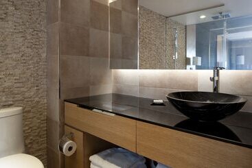 هتل Ramada Plaza By Wyndham Prince George