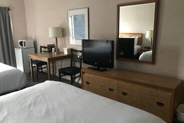 هتل Rodeway Inn